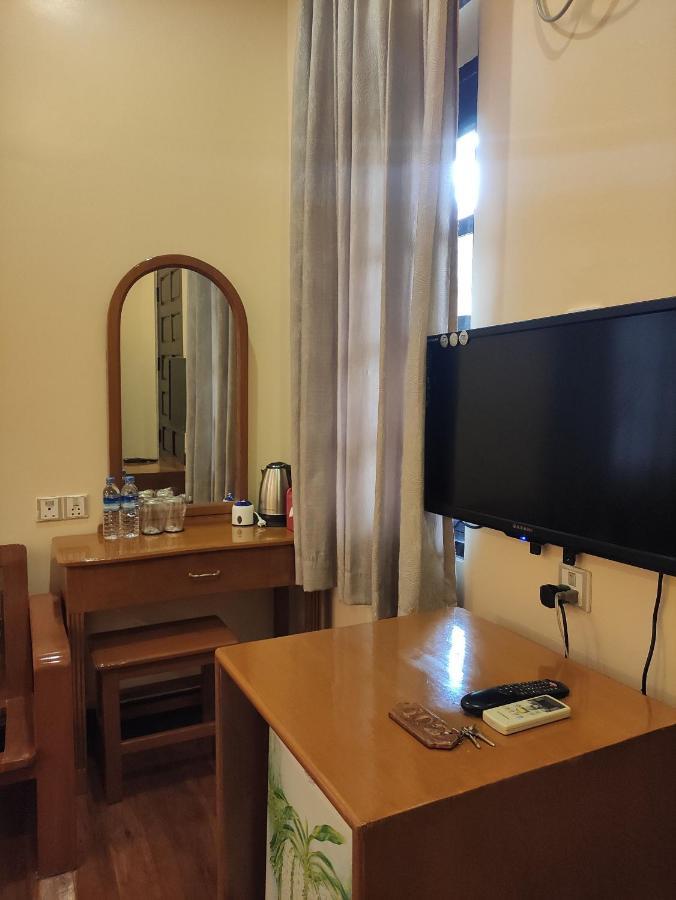 Attran Hotel Моламьяйн Экстерьер фото