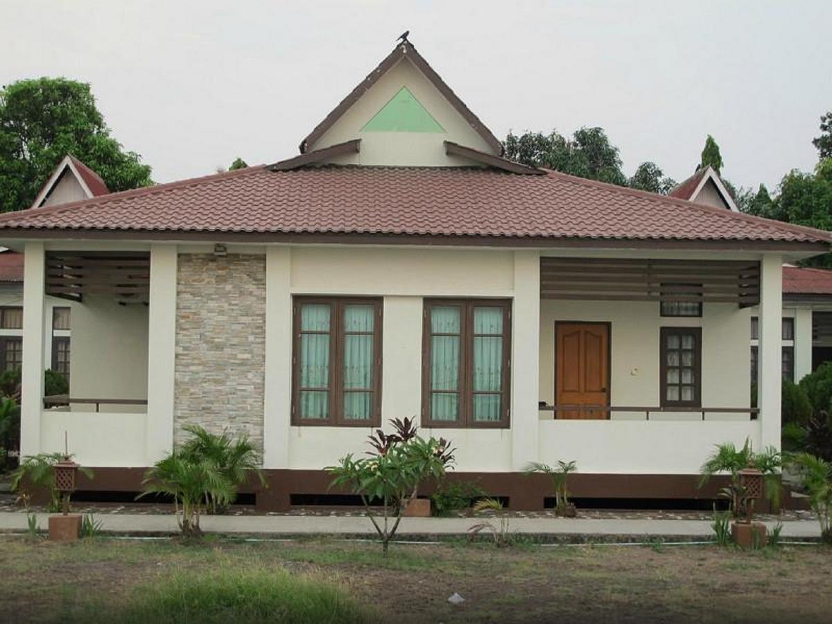 Attran Hotel Моламьяйн Экстерьер фото